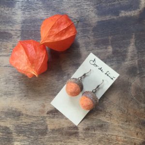 Acorn earrings